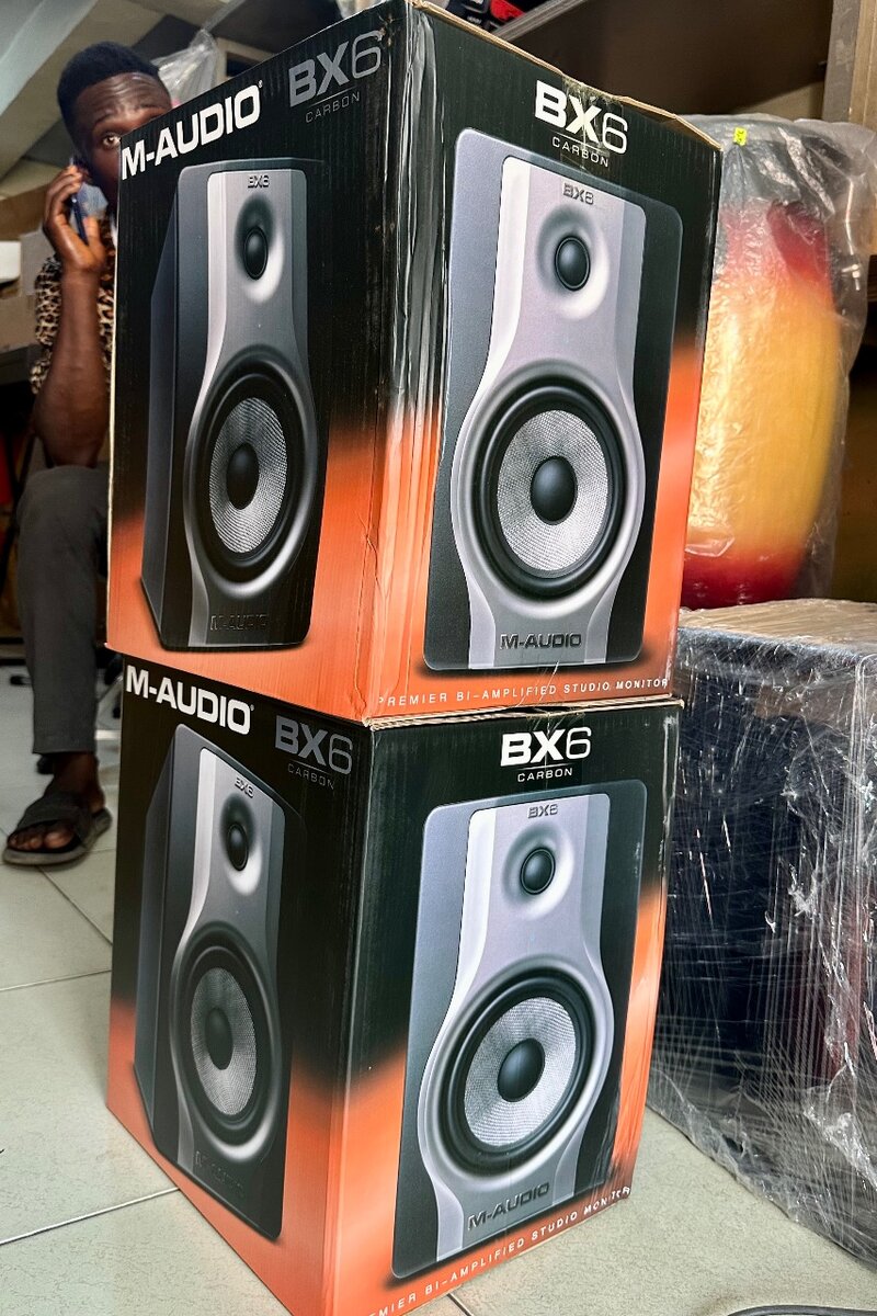 M-audio BX6 Bi-amplified Studio Monitors