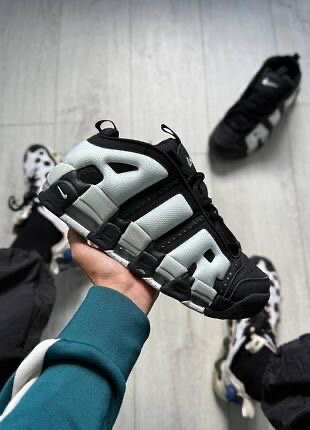 Nike air more uptempo low