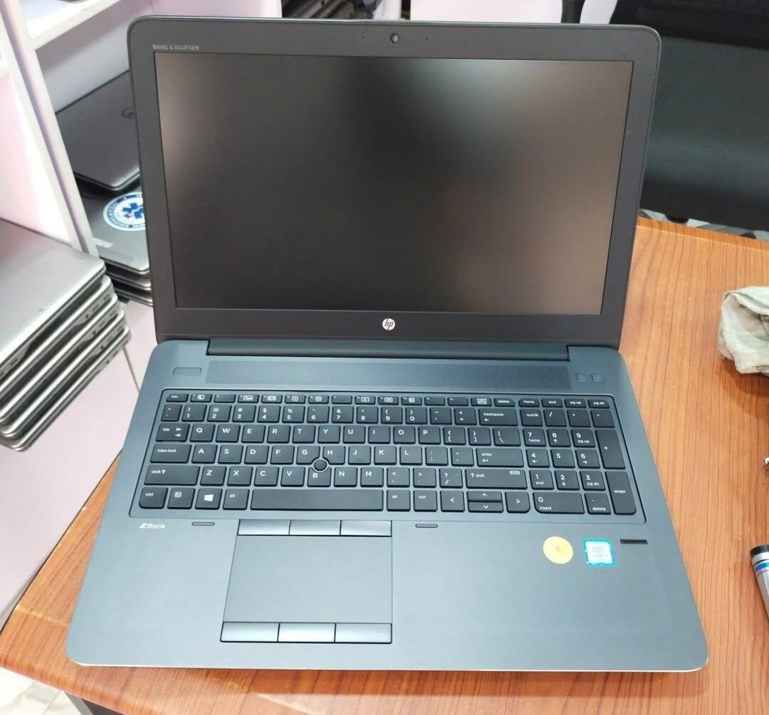 HP zbook studio G3