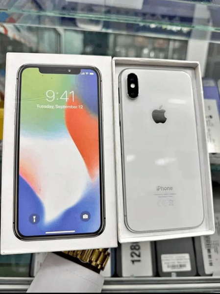 iPhone X - 64 Go - Argent