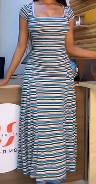 Robe longue rayée chic