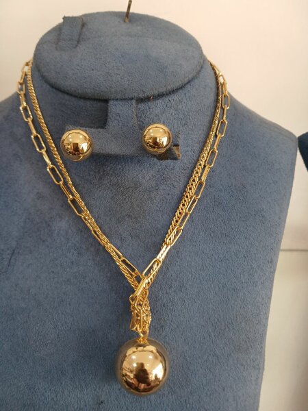 Ladies necklace