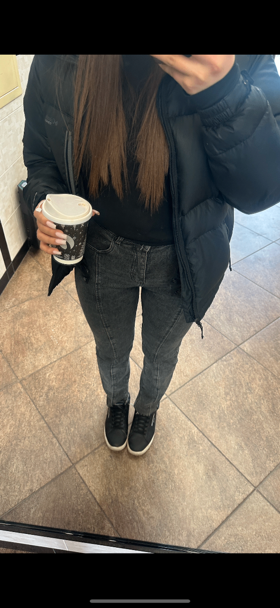 Джинсы отлично сидят