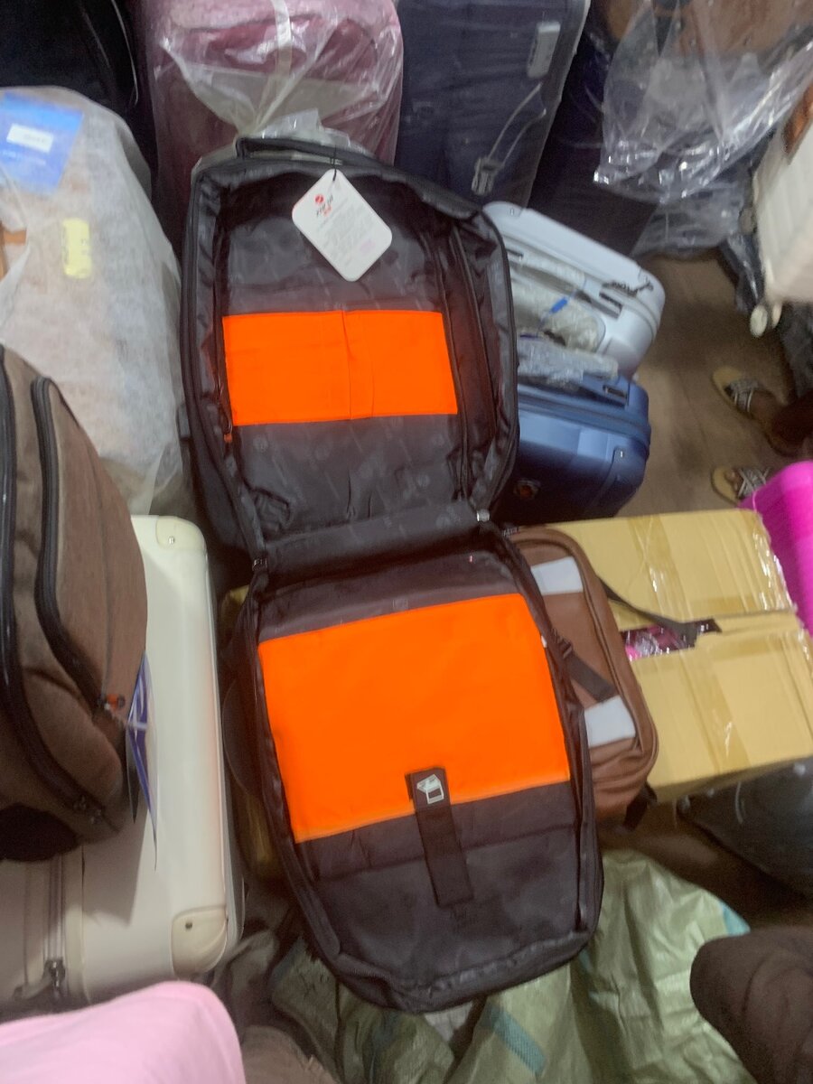 Anti theft laptop bag