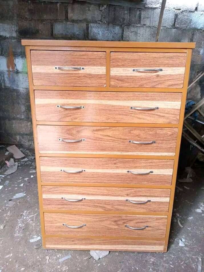 Wardrobe and chest of drawers