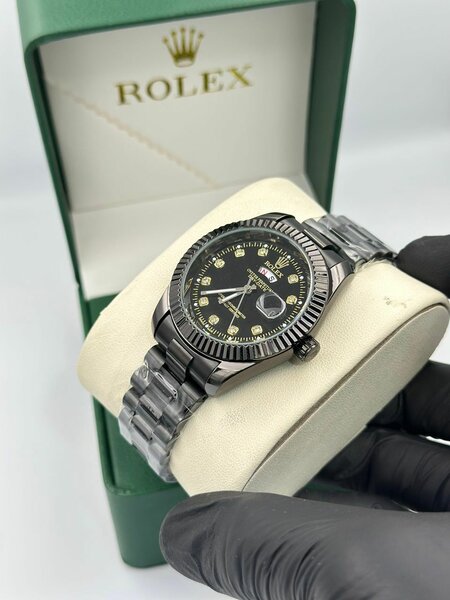 Montre de luxe ROLEX en acier