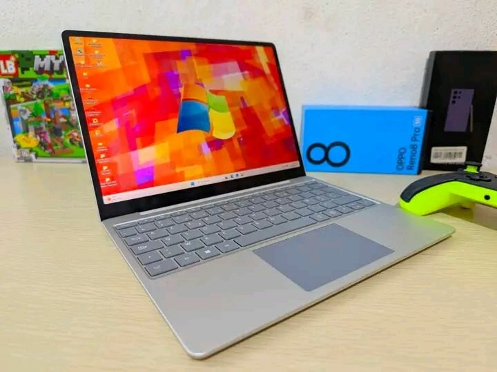 Ordinateur Portable Ultrabook Léger