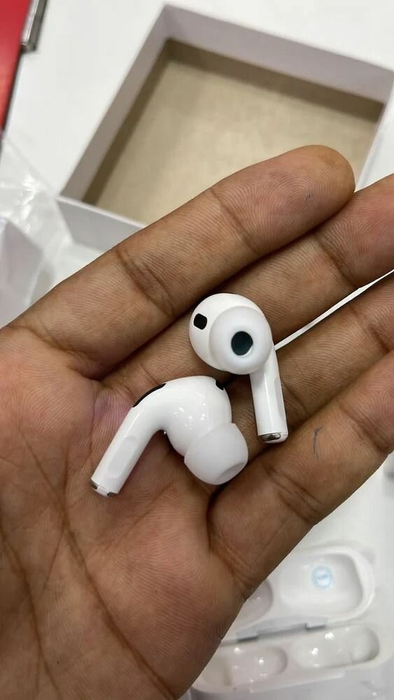 Earbuds