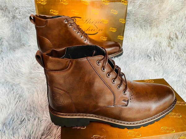 Mens’s boots