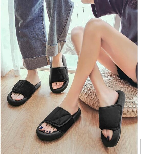 SUMMER SLIPPERS