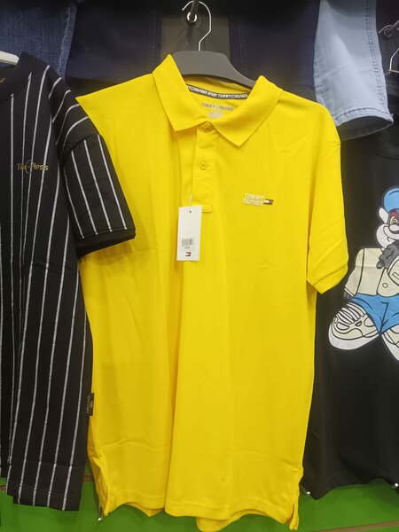 yellow men's t-shirt