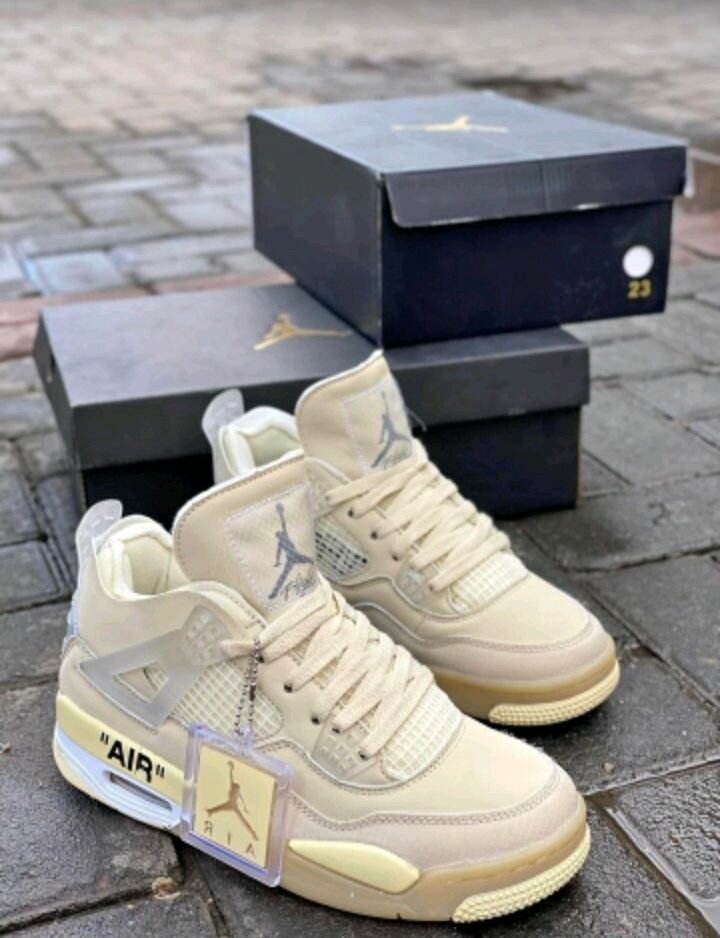 Jordan 4 first class