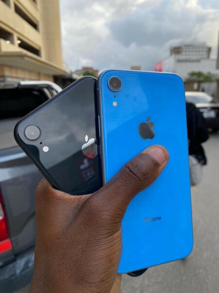 iPhone XR