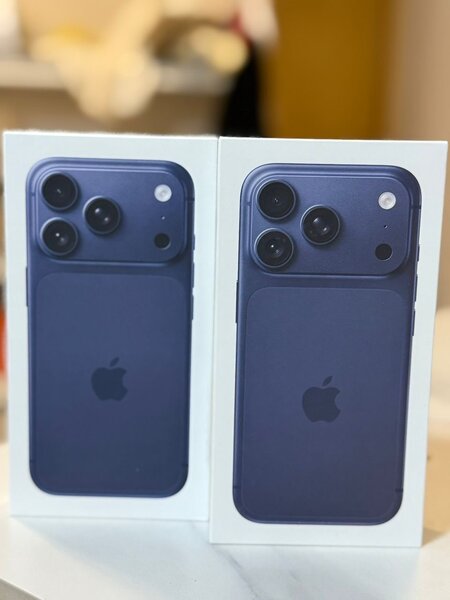 iPhone 17pro max (256GB)