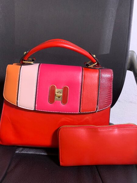 Sac à main élégant multicolore