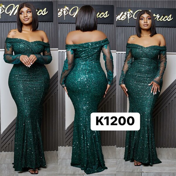 Green fitted evening dress with sequins