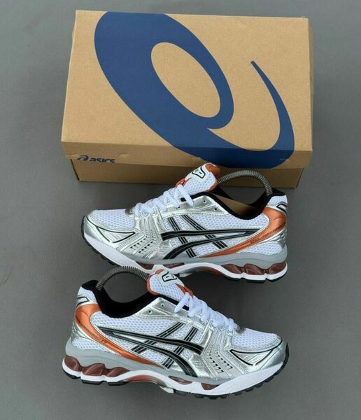 Chaussures de course légères