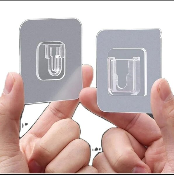 Crochets adhésifs transparents