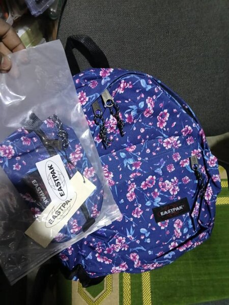 Sac à dos fleuri Eastpak