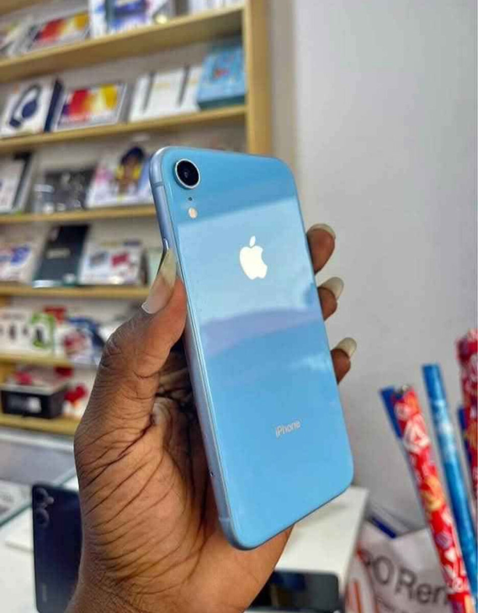 iPhone XR Bleu Débloqué