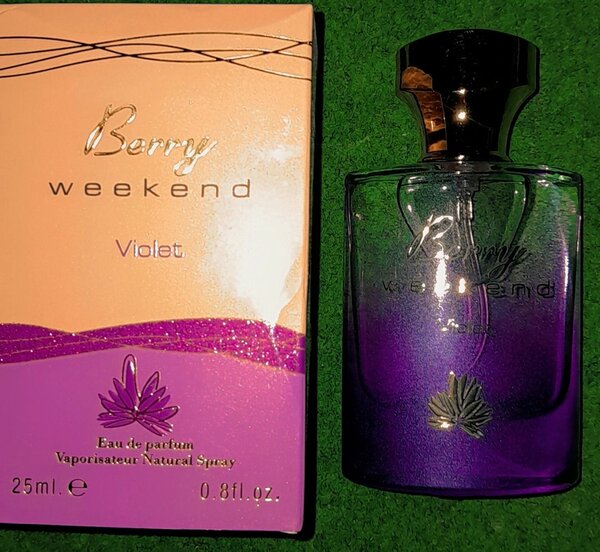 Parfum Berry Weekend Violet