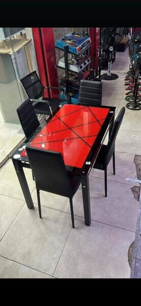 Table a manger 4 chaises