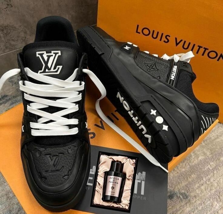 Louis Vuitton Sneakers