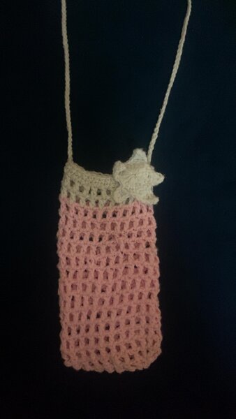 Coque Nafeera rose à breloques