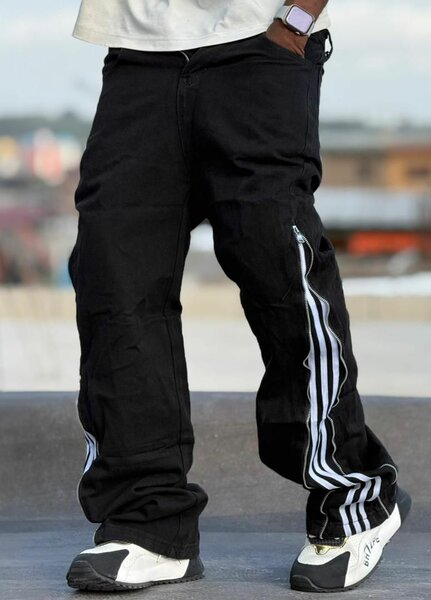 Pantalon cargo noir sportif