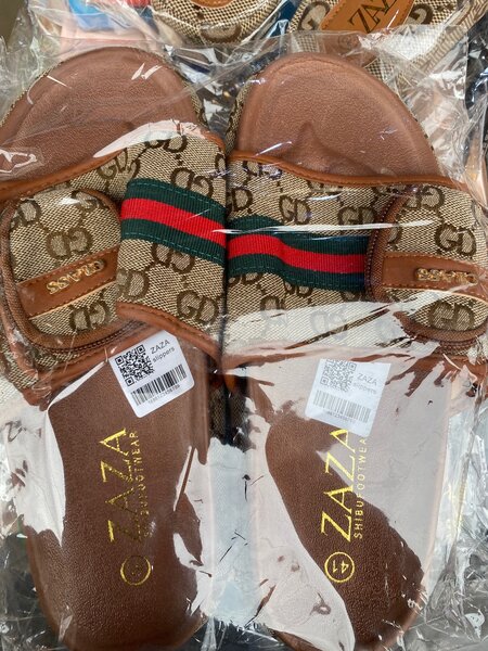 Sandales en cuir élégantes