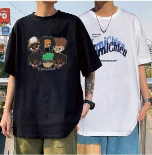 2 T-shirt + un chapeau bob