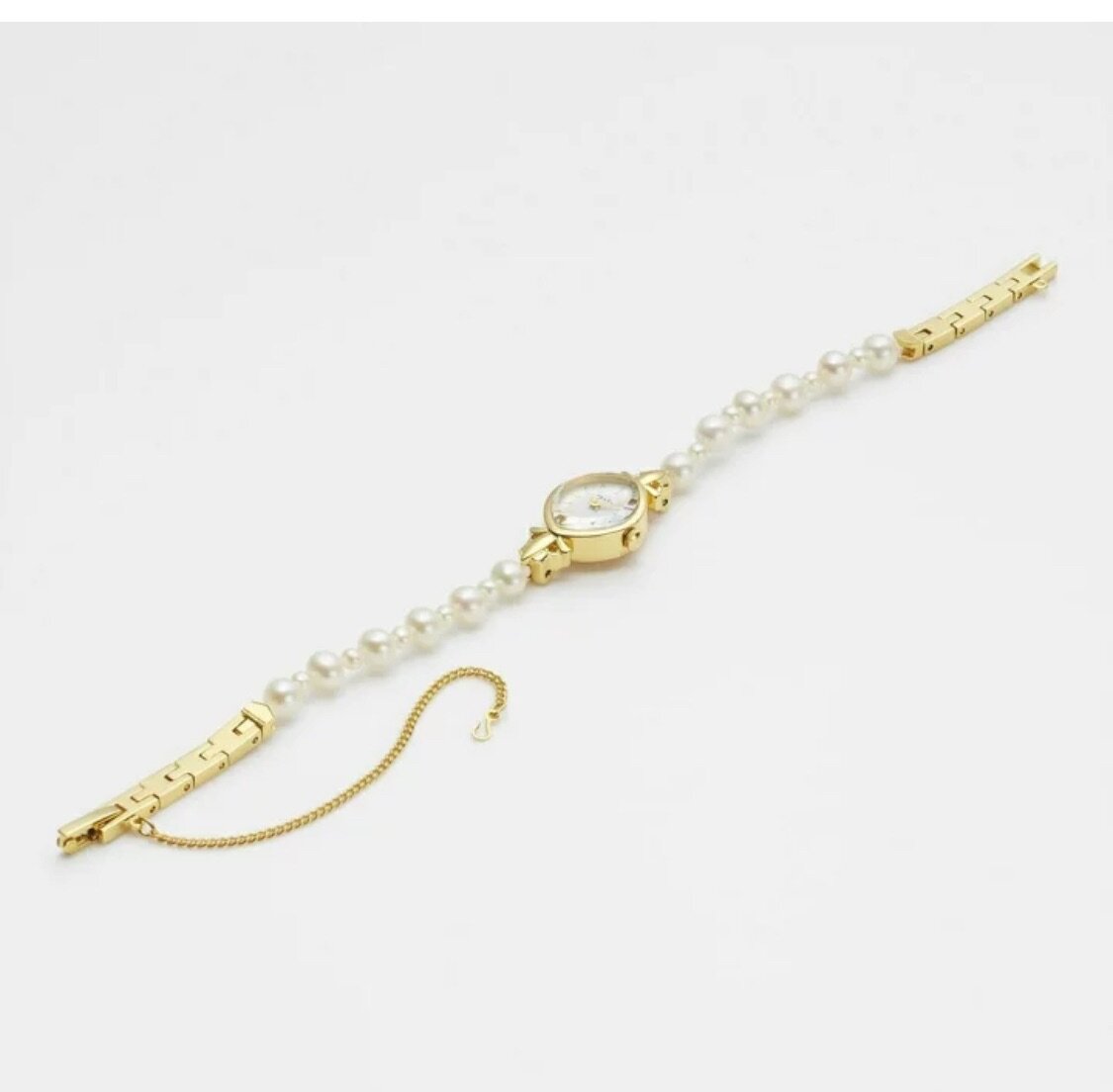 Montre bracelet perles élégante