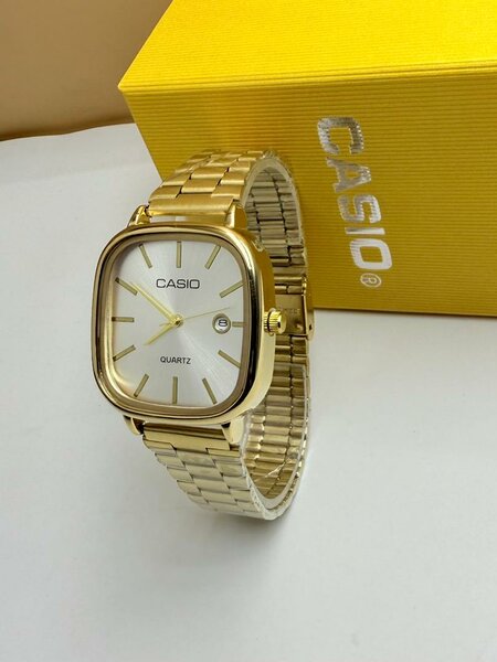 Montre en or Casio Quartz