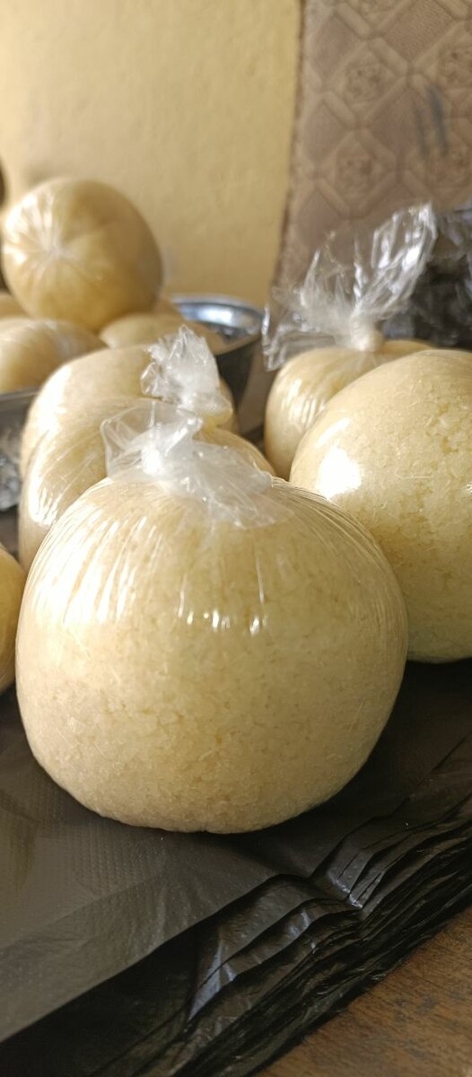 semoule de manioc ou Attieké