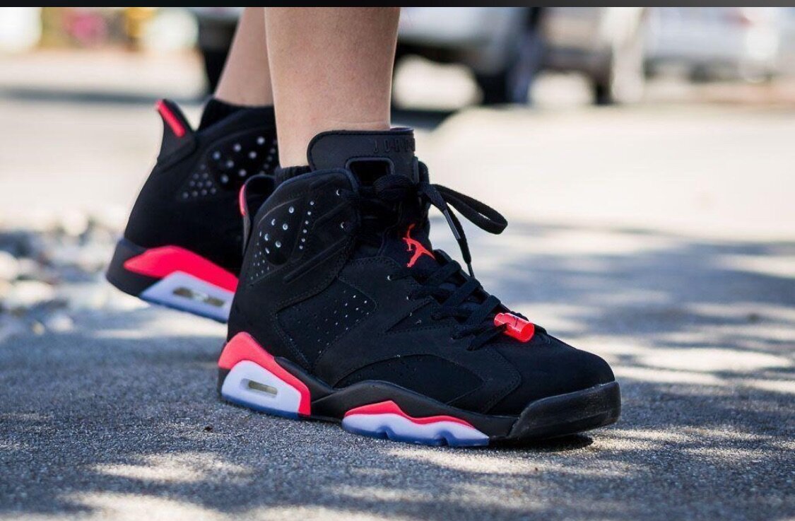 Original Jordan 4 Sneakers