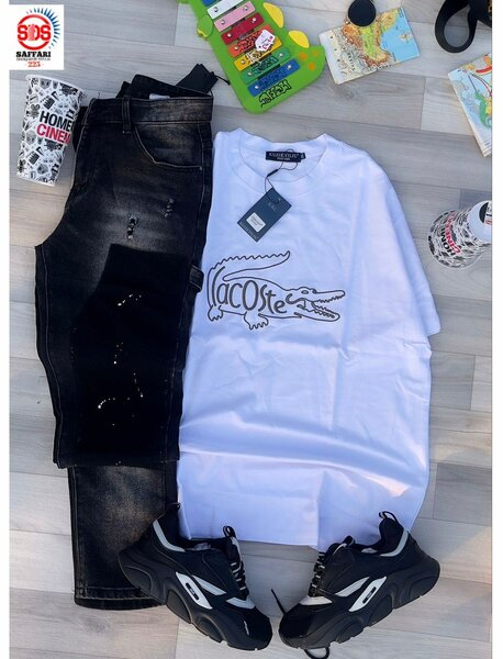 Complet pantalon, tee-shirts et chaussures