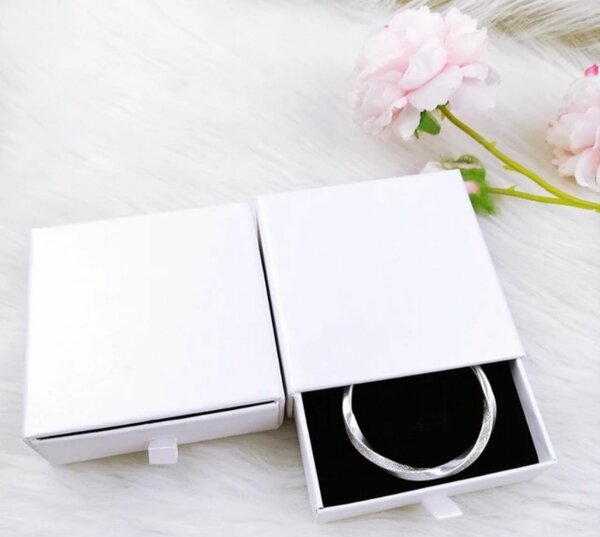 Boîte de bijoux à tiroir