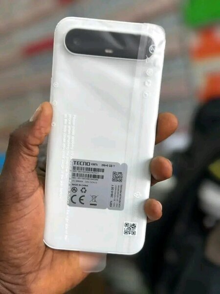 Smartphone Tecno Spark Slim