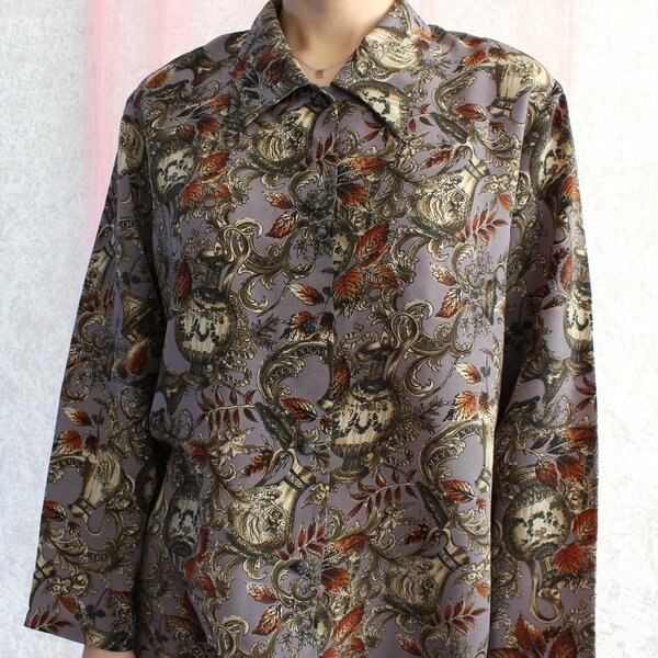 Long sleeves light satin