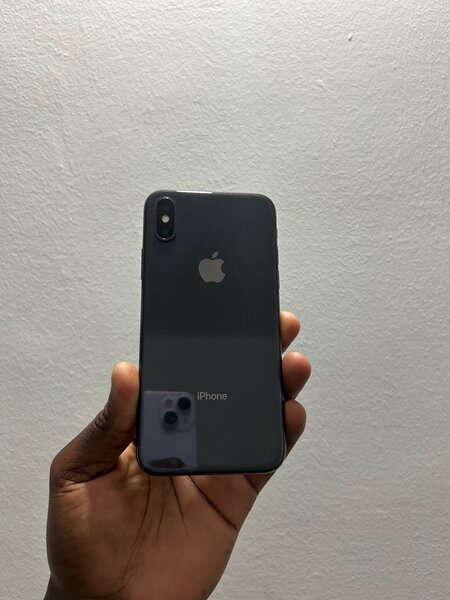 iPhone X quasi neuf