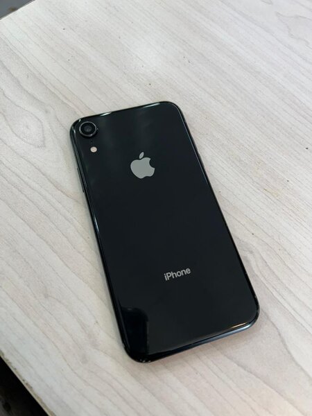 iPhone XR