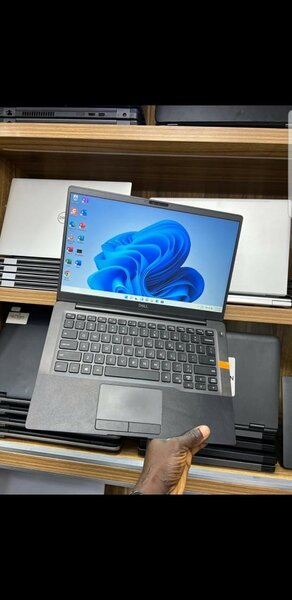Dell Latitude 7400