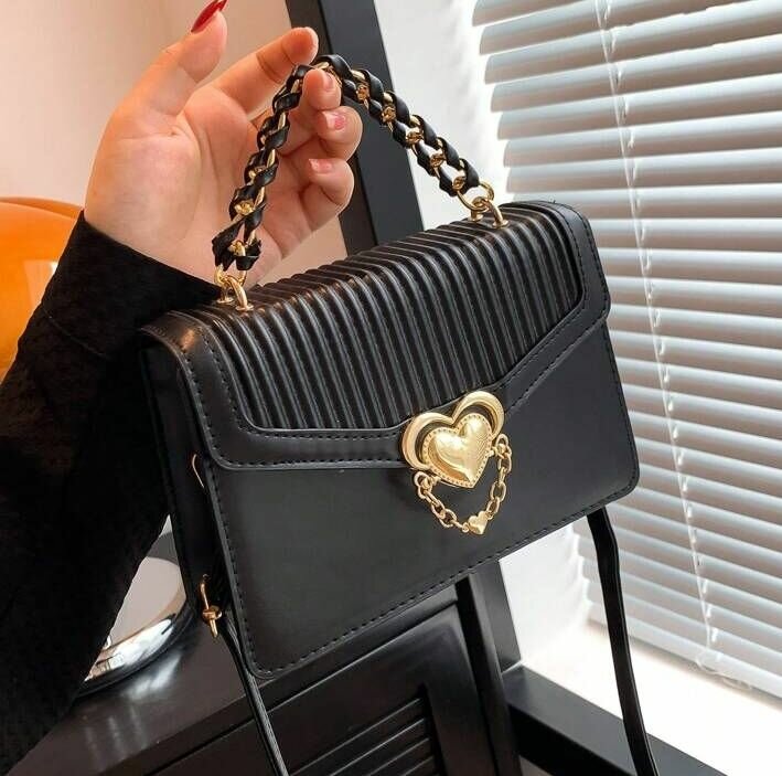 Heart - Lock Flap Handbag