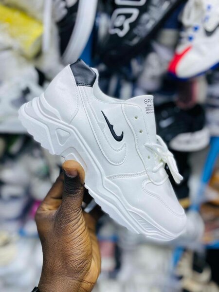 Baskets blanches pour hommes