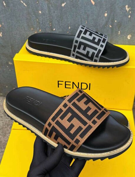 Sandales Fendi Édéales Homme
