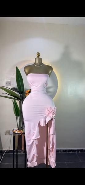 Robe élégante sans manches