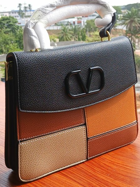 Sacs zara et Valentino