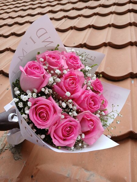 Bouquet de Roses Éclatantes