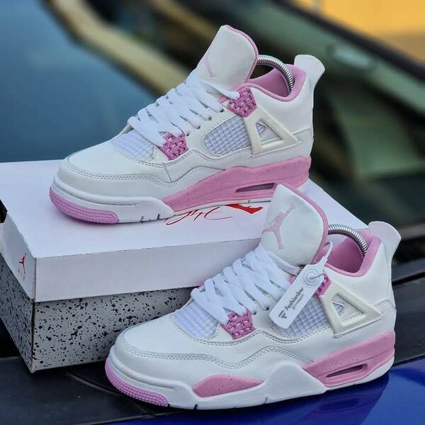 Air Jordan 4