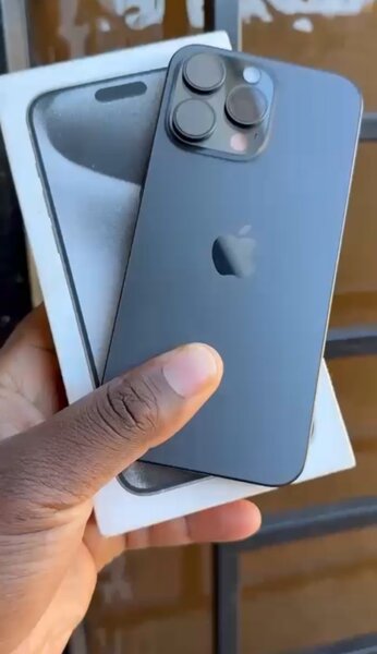 iPhone 15 pro max 256gb